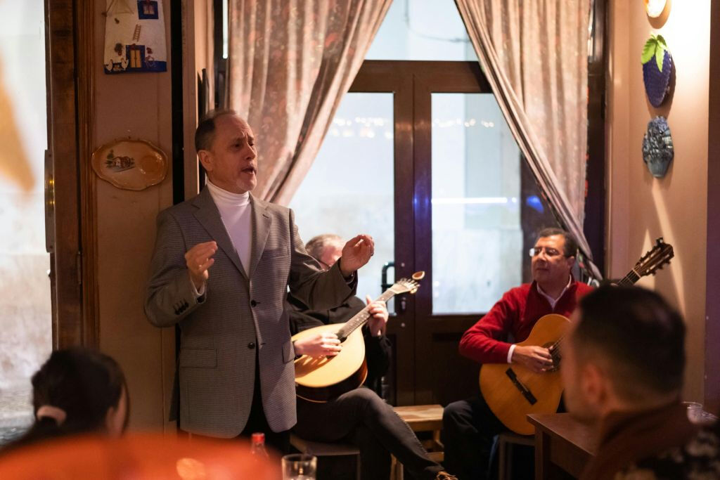Lisbon: Fado Show with Portuguese Appetizers