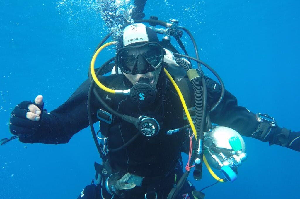 Islas Ciclópeas: Experiencia de submarinismo
