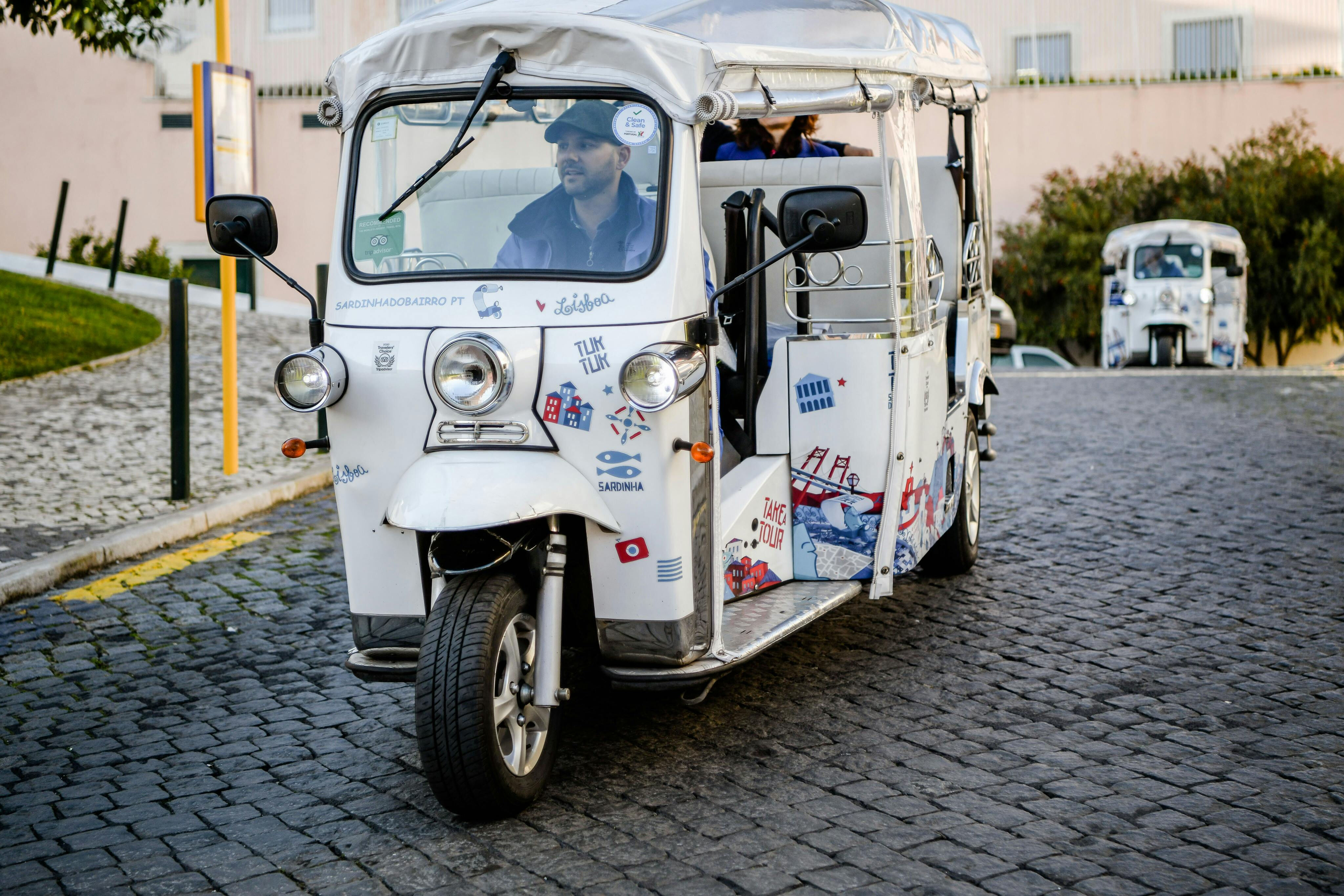 Lisboa: Excursión Eco Tuk Tuk Guiada de 1 Hora