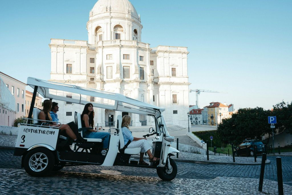 Excursión en Tuk Tuk por Lisboa