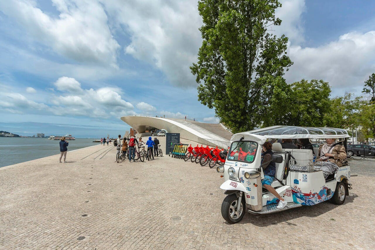 Passeio de Tuk Tuk em Lisboa