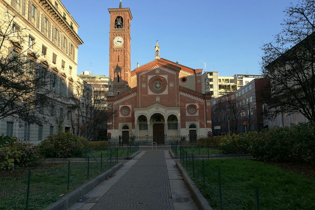 Milano: Tour notturno a piedi per piccoli gruppi