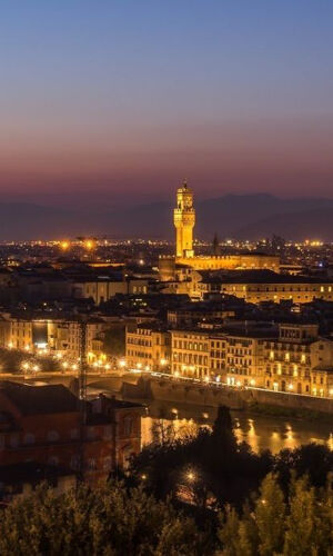 Firenze: Tour guidato notturno a piedi