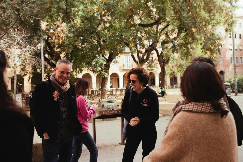 Barcelona: Ruta gastronómica guiada a pie + Degustaciones