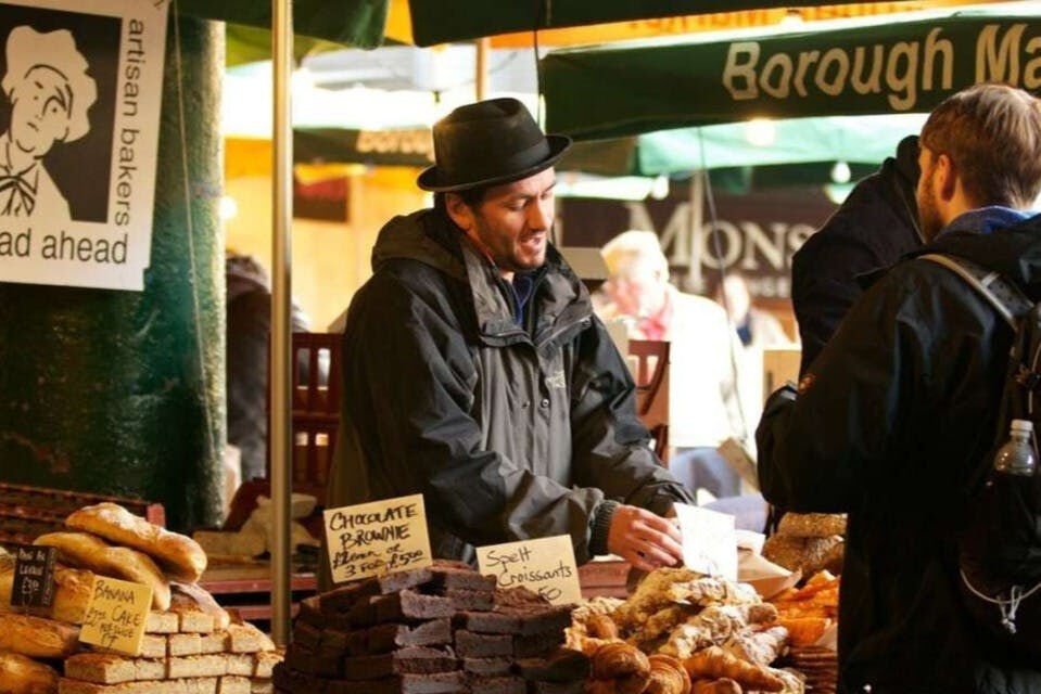 London: Guided Walking Tour + Food Tasting