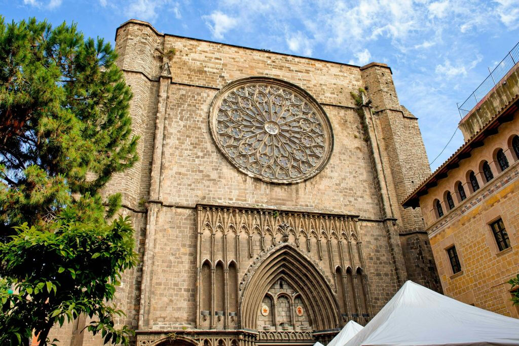 Barcelona Gothic Quarter: Audio Guide App by TouringBee