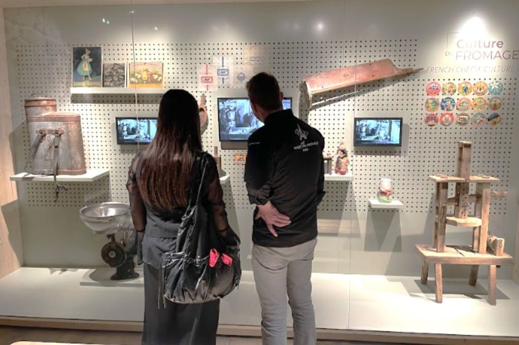 Nouveau ! Visite du Musée du fromage à Paris - Fabrication et dégustation de fromage en direct