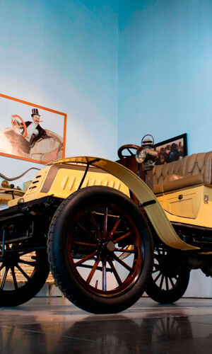 Museo del Automóvil y de la Moda: Entrada