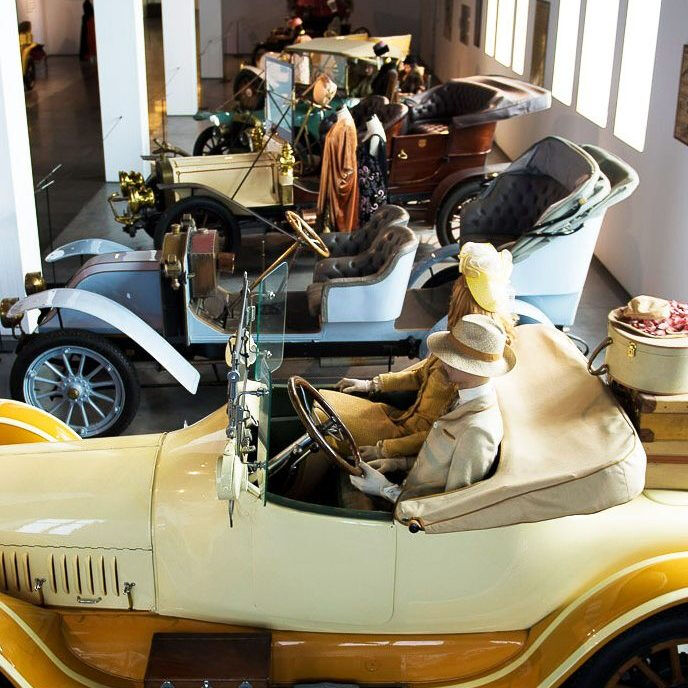 Museo del Automóvil y de la Moda: Entrada