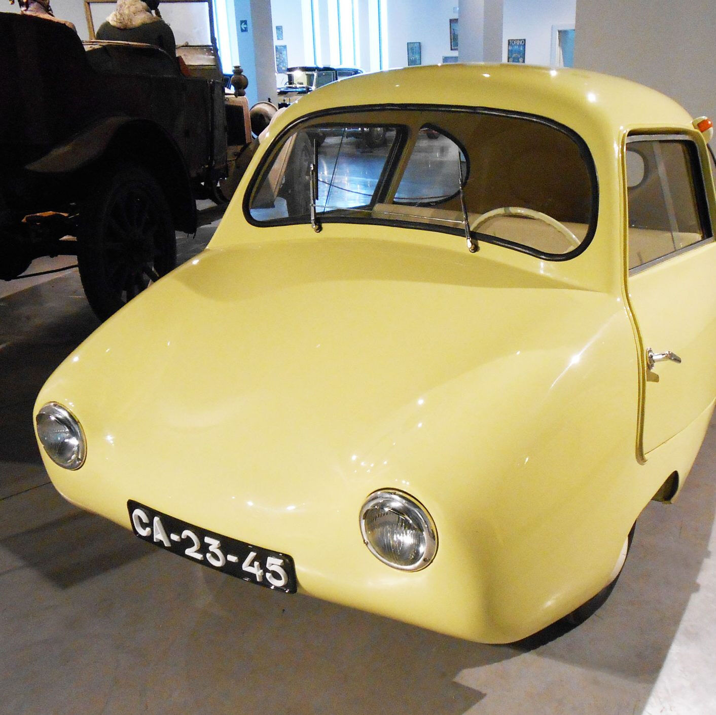Museo del Automóvil y de la Moda: Entrada