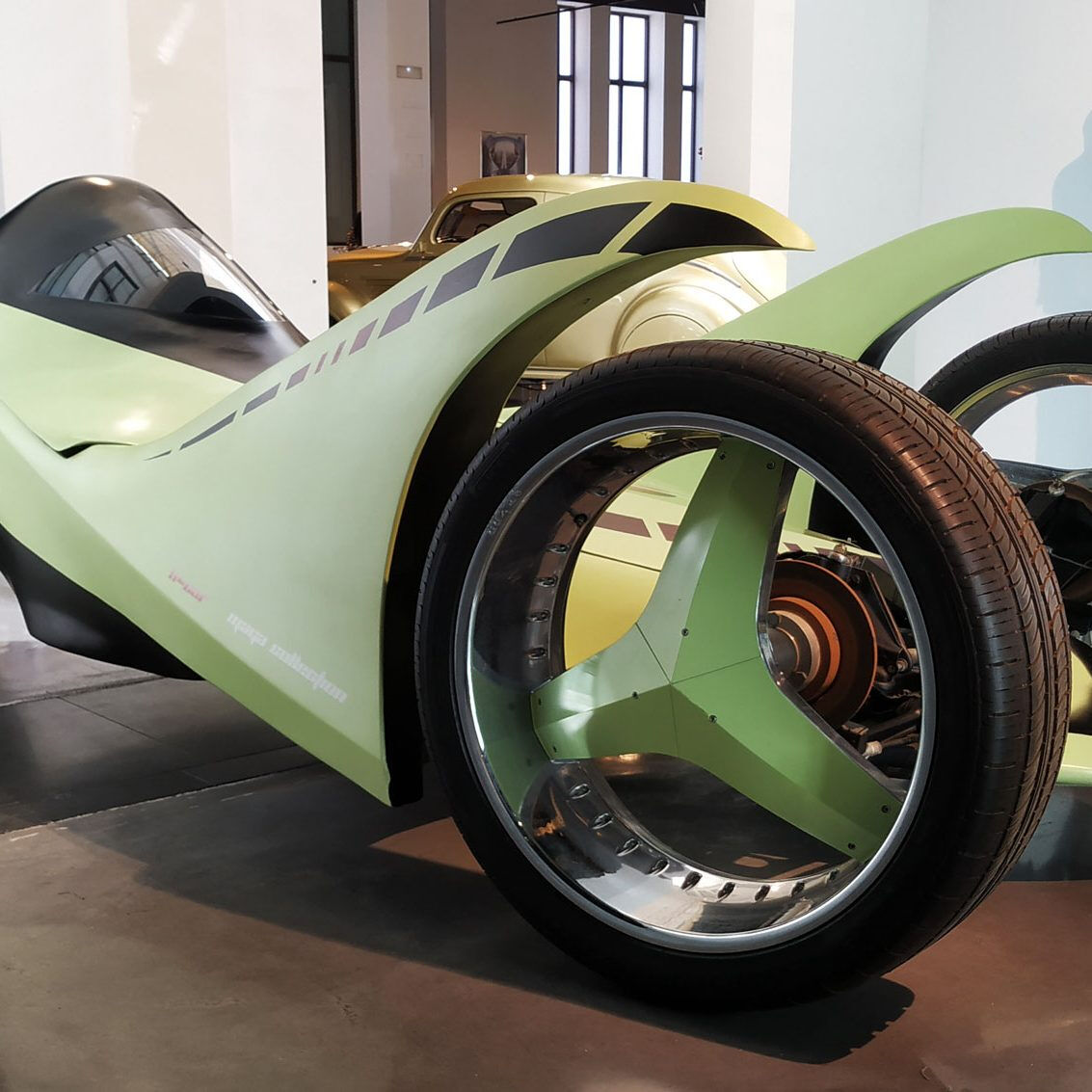 Museo del Automóvil y de la Moda: Entrada