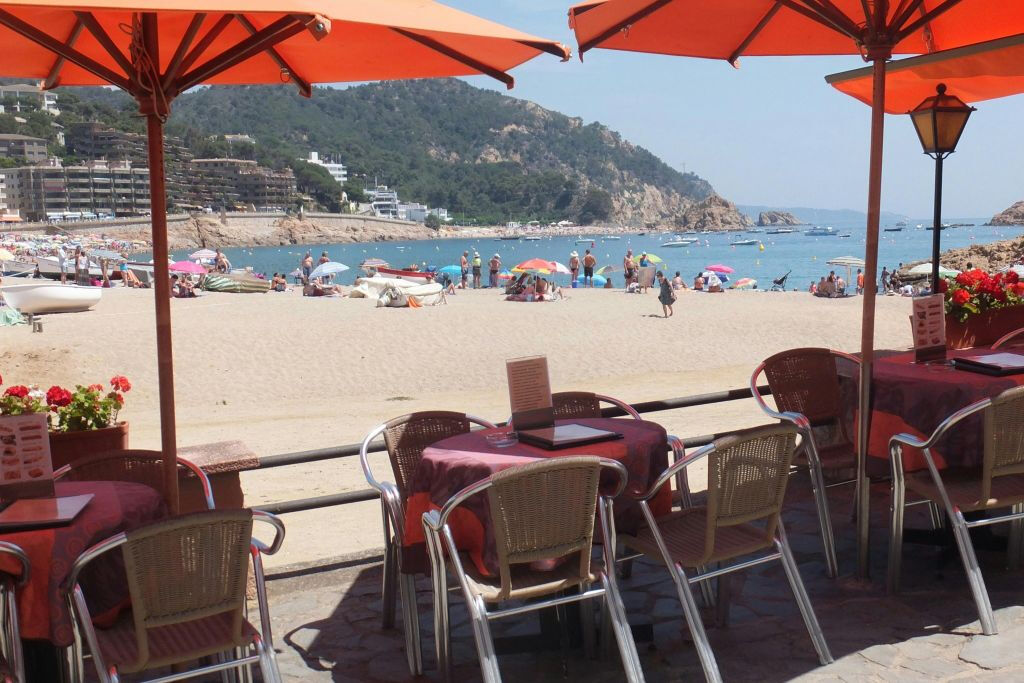 Costa Brava: Guided Tour from Barcelona