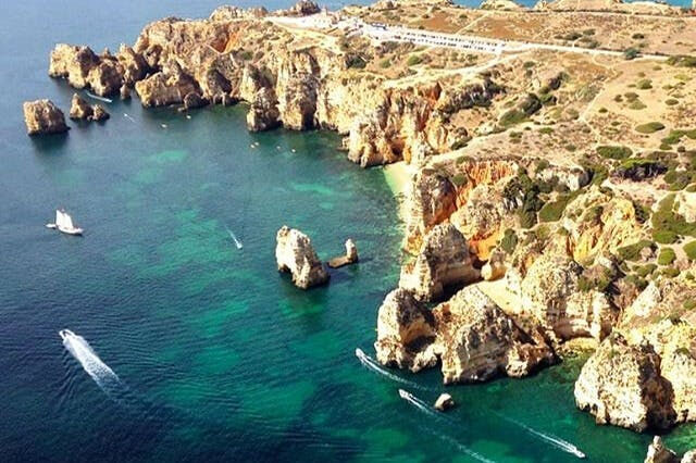 Lagos: Passeio de barco guiado pela Ponta da Piedade