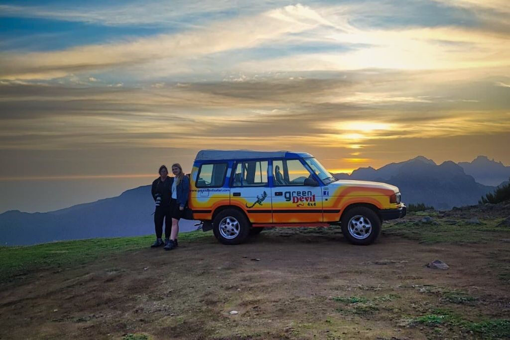 Madeira: Vinho e Tapas, Cabo Girão Skywalk 4x4 Jeep Adventure