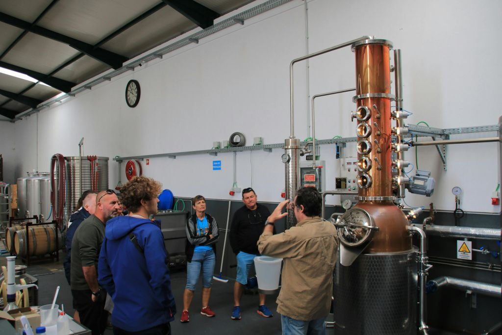 Sud-ouest de Madère : visite guidée en jeep 4x4 + visite d'une distillerie de rhum et de gin