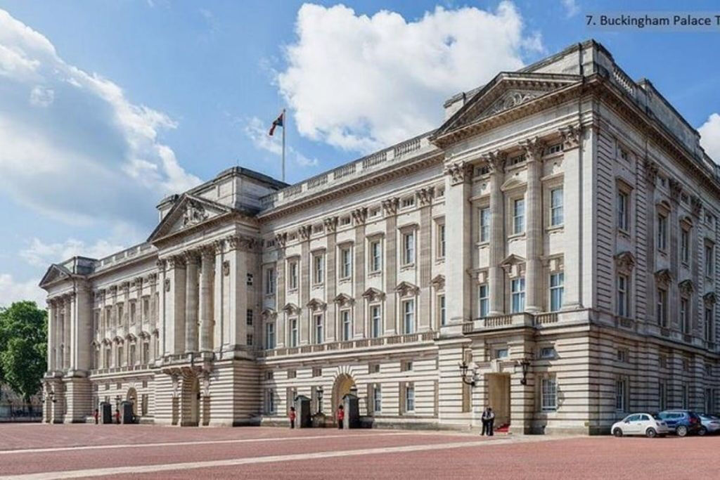 Londres: Visita guiada a pie en grupo reducido por la realeza británica