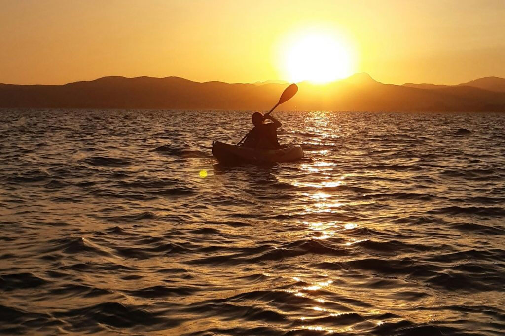 Mallorca: Excursión en Kayak o Stand-Up Paddleboard al Atardecer