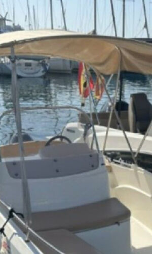 Valencia: Boat Rental (without Navigation License)