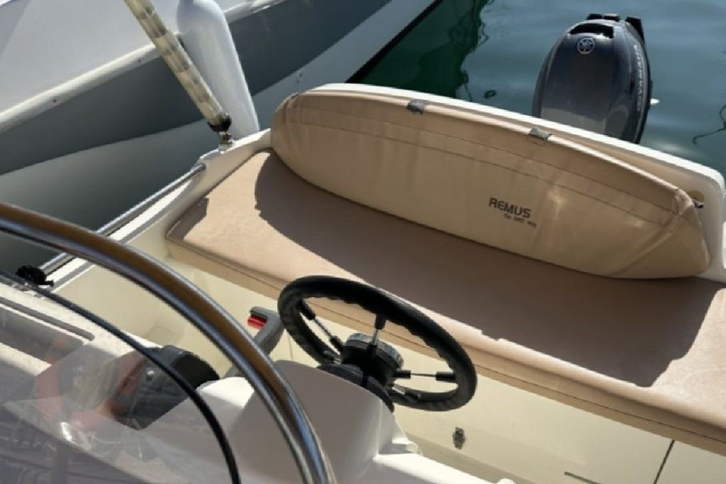 Valence : Location de bateaux (sans permis de navigation)