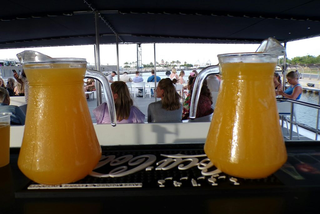Valencia: Crucero en Catamarán al Atardecer
