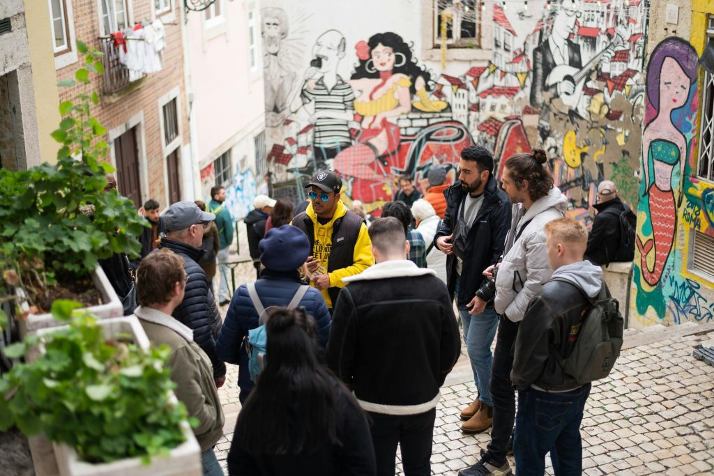 Lisbon: Alfama District Guided Walking Tour