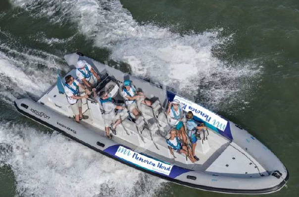 Excursiones en Barco desde Puerto Addaia (Menorca)