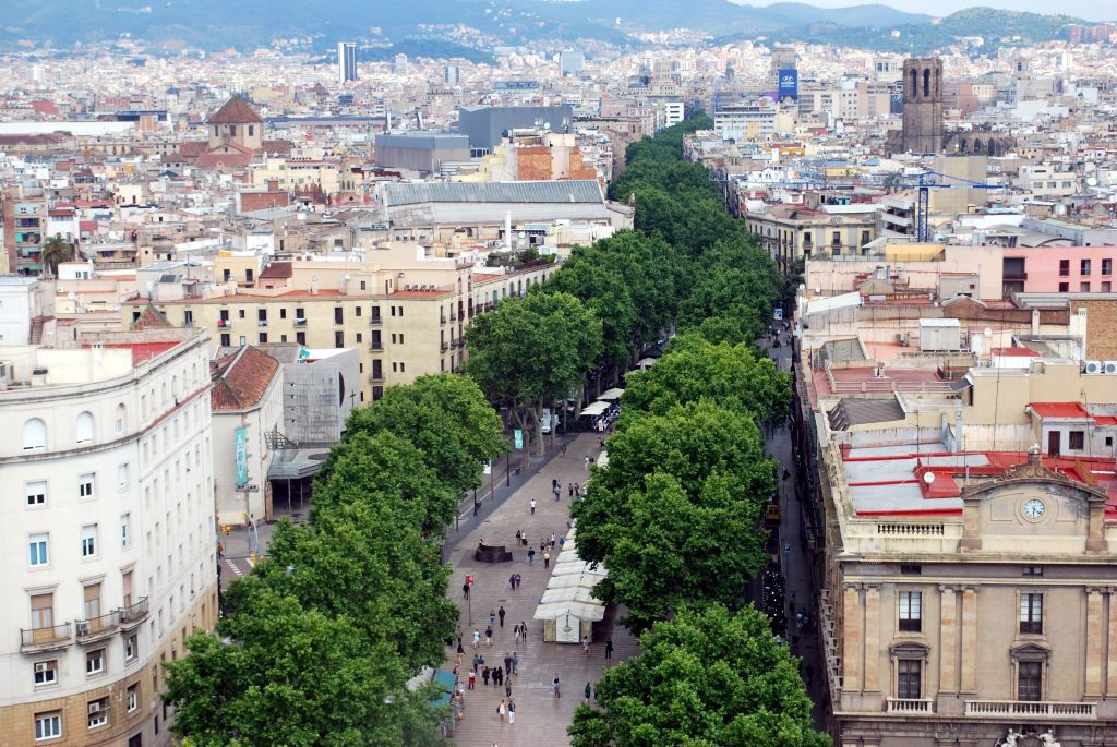 Barcelona Essentials Pass (con Tarjeta de Transporte Público)
