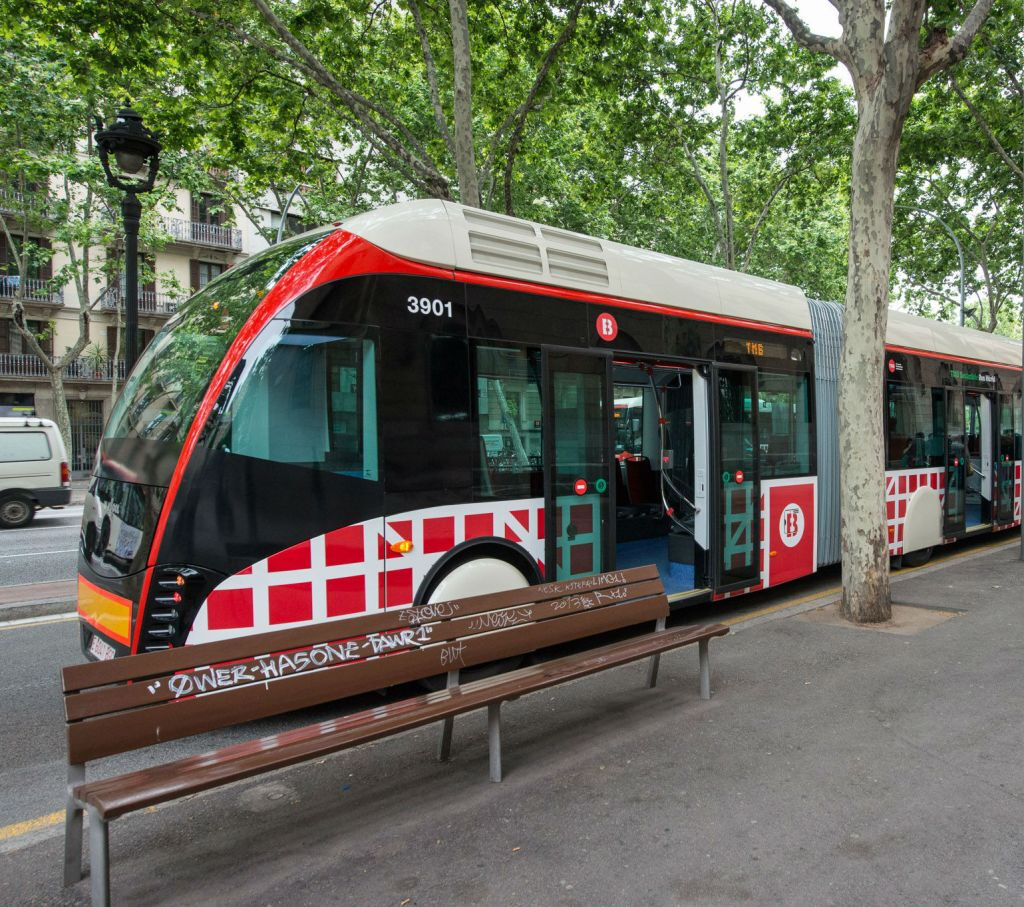 Barcelona Essentials Pass (con Tarjeta de Transporte Público)