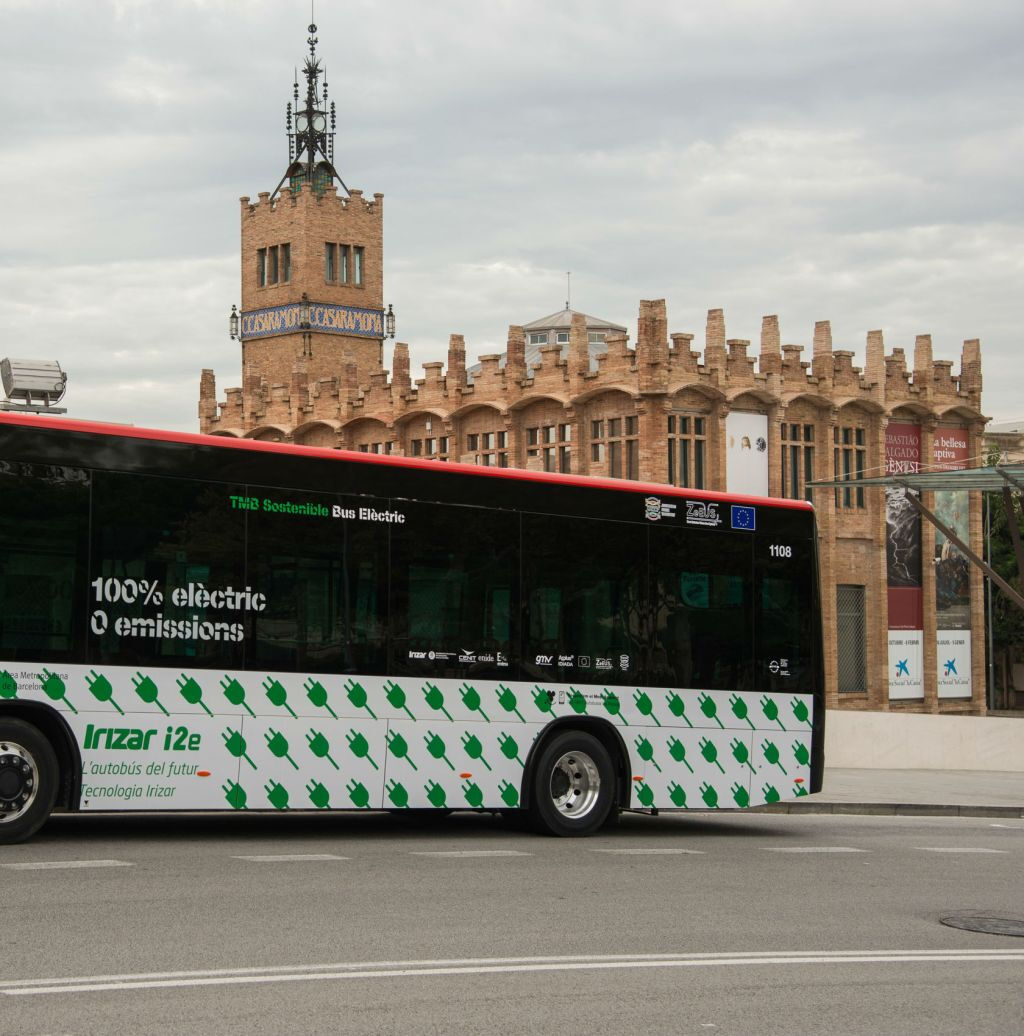 Barcelona Essentials Pass (com cartão de transporte público)