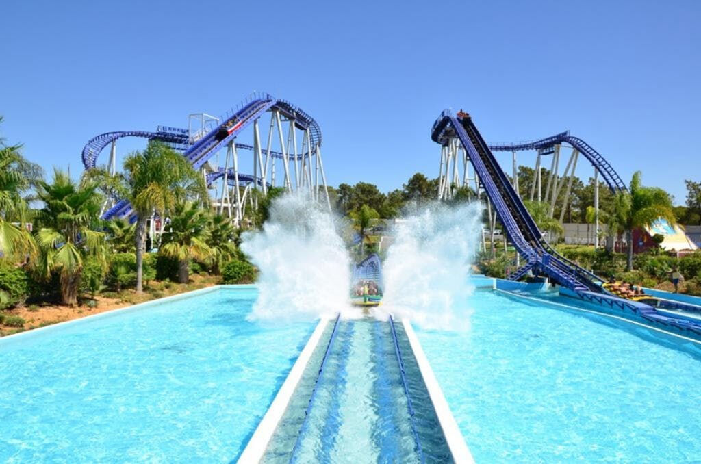 Parque Aquashow + Excursión a la Cueva de Benagil