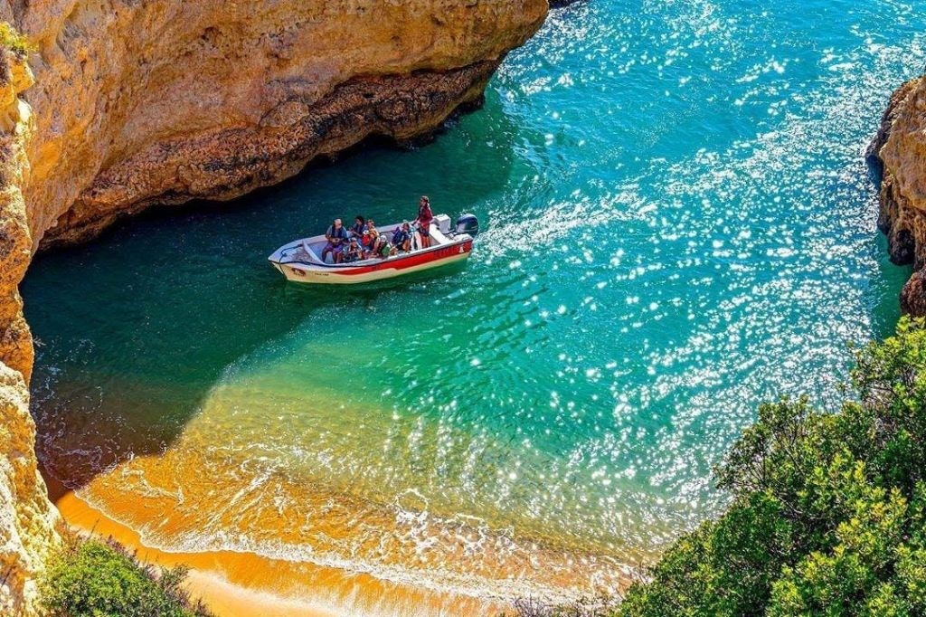 Parque Aquashow + Excursión a la Cueva de Benagil