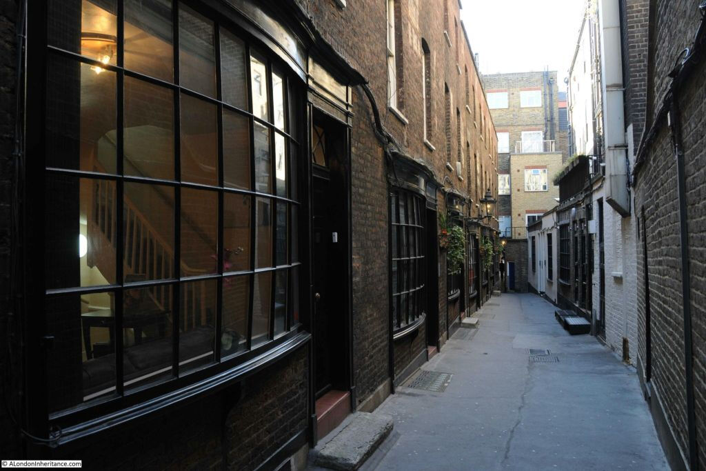 London: Harry Potter Film Sites + Jack the Ripper Combo Tour