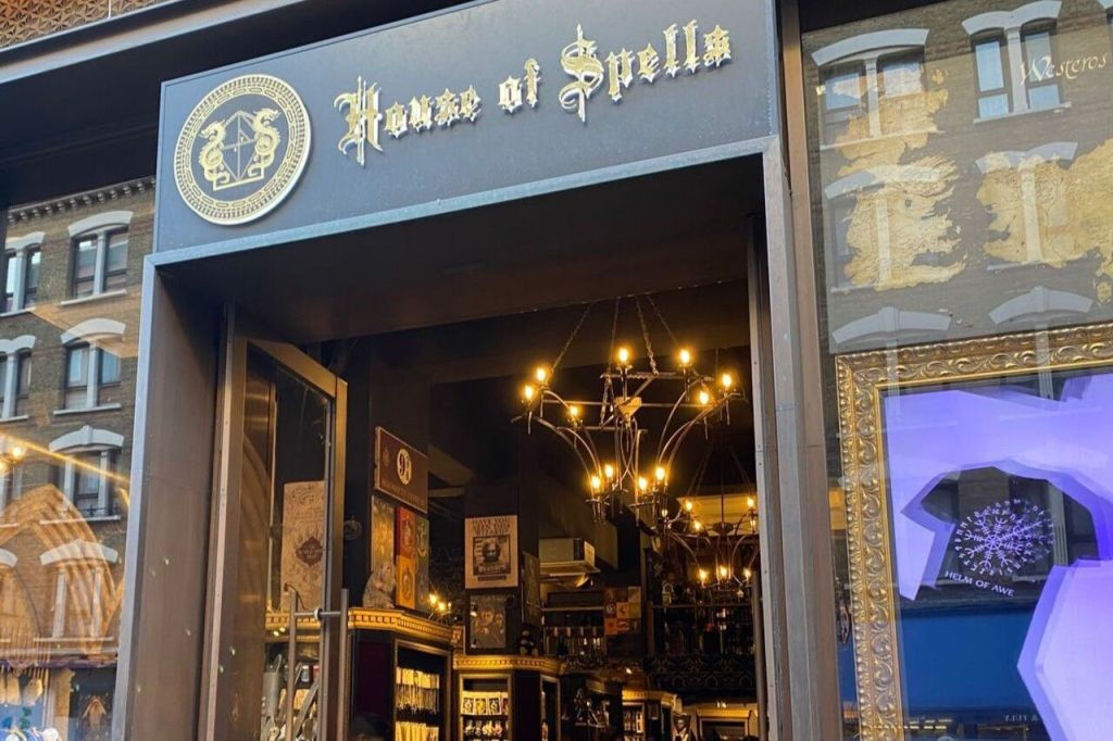 London: Harry Potter Film Sites + Jack the Ripper Combo Tour