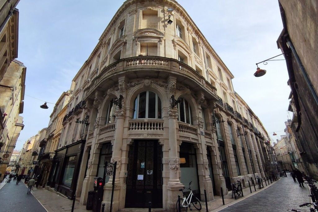 Bordeaux: Self-Guided Audio Tour