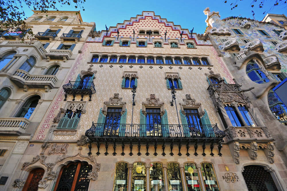 Barcelona Card: 72 - 120-Hr Access to Museums + Public Transport