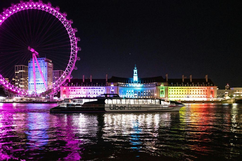 Londres : Aller-retour Uber Boat par Thames Clippers + entrée au Painted Hall