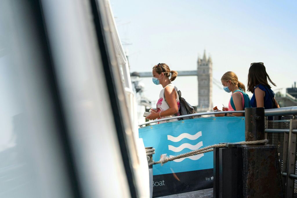 London: Roundtrip Uber Boat by Thames Clippers + Painted Hall Entry