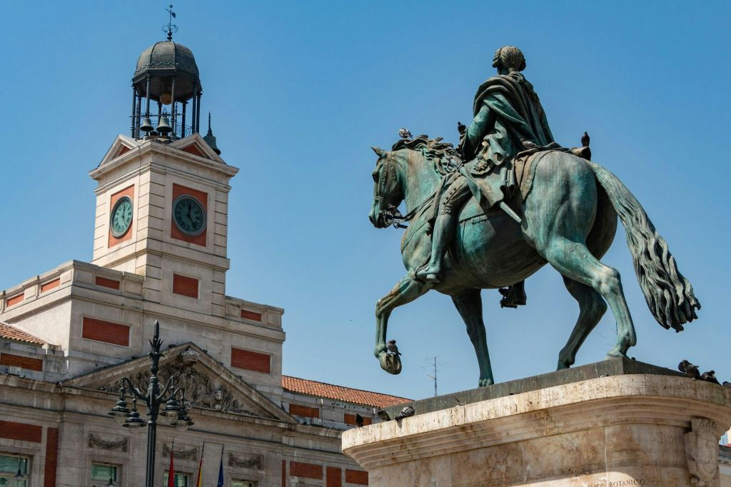 Madrid: Lo más destacado y las joyas ocultas - Ruta a pie en grupo