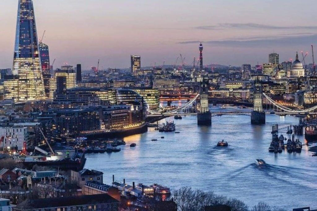 Londres : Visite guidée à pied + croisière fluviale