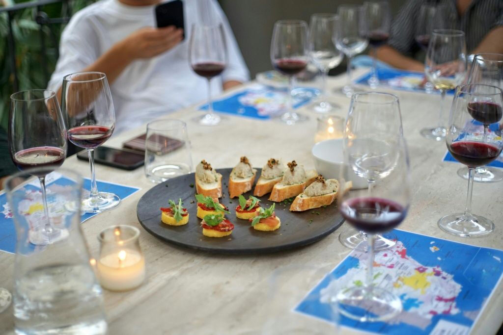 Valence : Dégustation de vin avec un sommelier professionnel