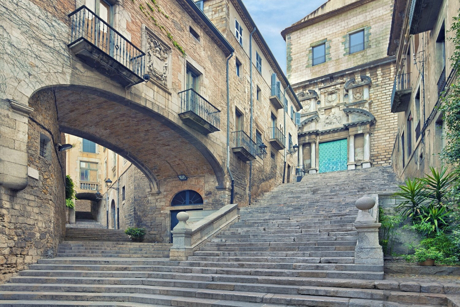 Visita guiada à cidade medieval de Girona Game of Thrones a partir de Barcelona