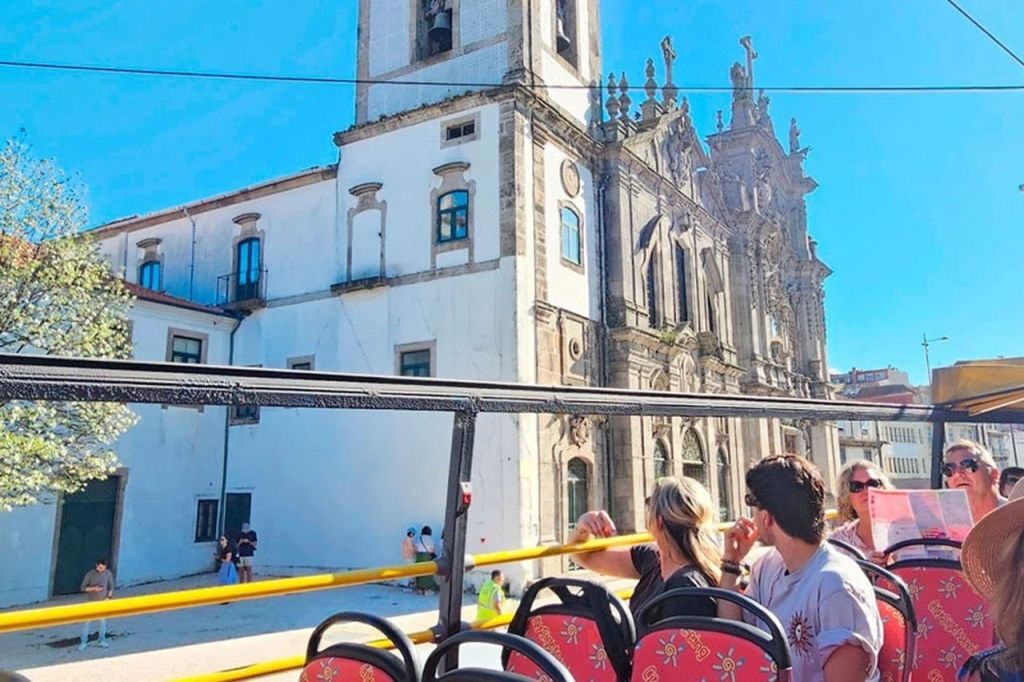 City Sightseeing Porto: 48 horas de ônibus hop-on hop-off + cruzeiro e degustação no porto