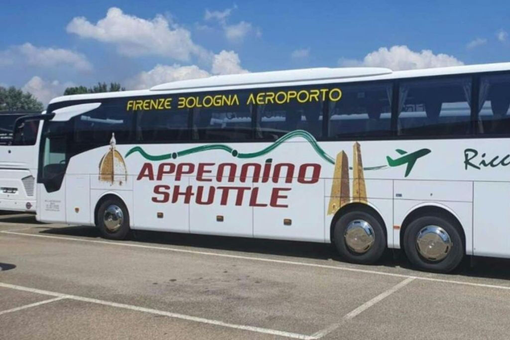 Bologna: Trasferimento in autobus da/per l'aeroporto Marconi e Firenze città