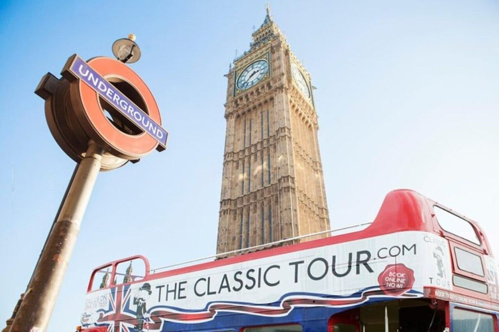 Londres: City Sightseeing Tour guiado + Show de comédia