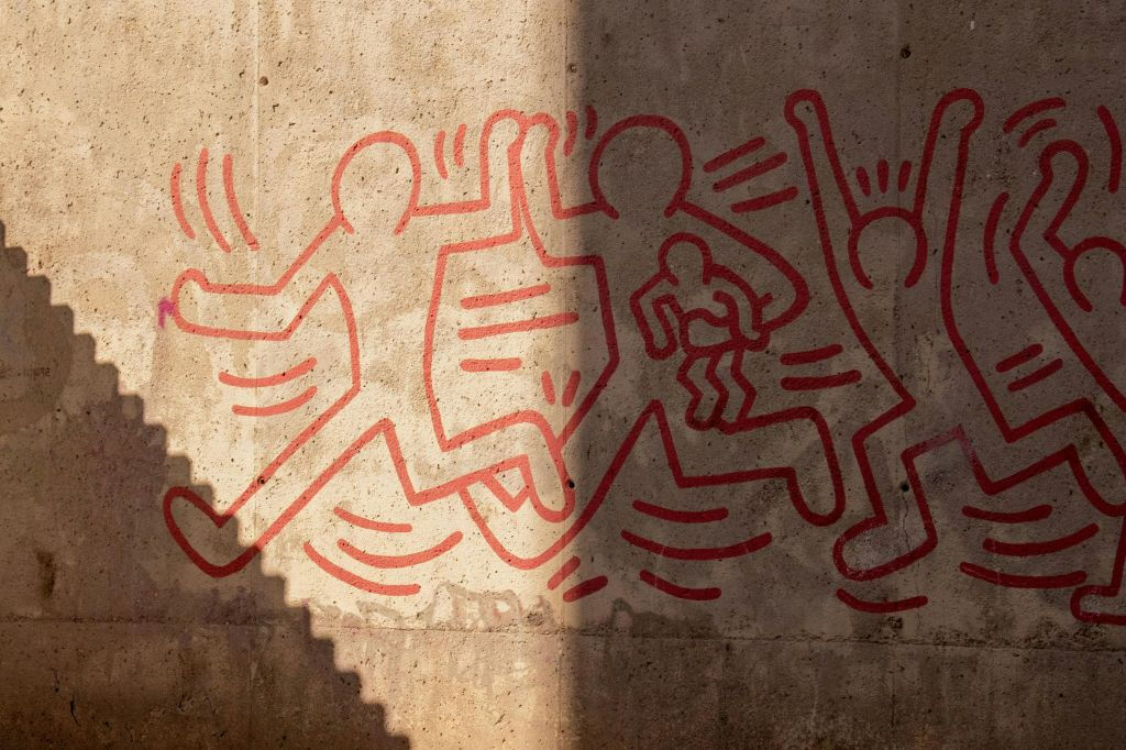 Barcelona: Guided Street Art Bike Tour