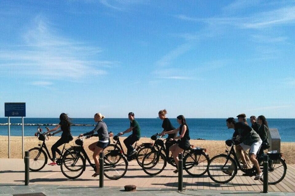 Lo más destacado de Barcelona en bicicleta en español