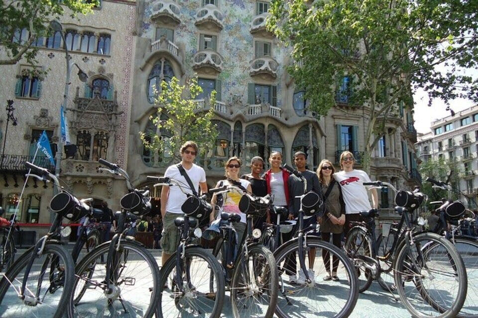 Lo más destacado de Barcelona en bicicleta en español