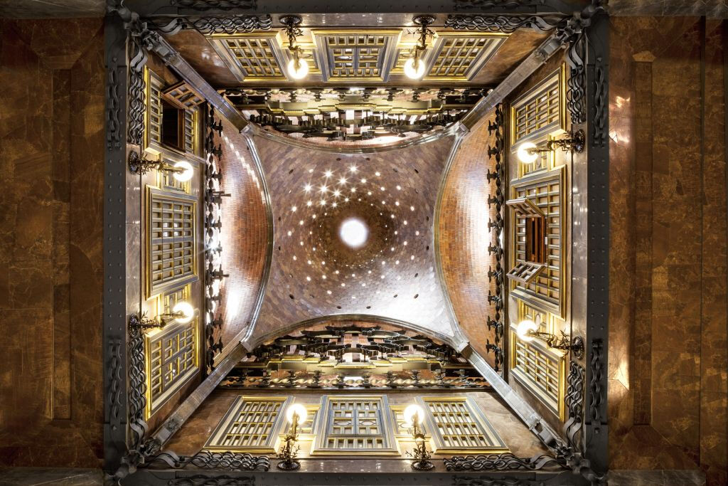 Palau Güell (Palacio Güell): Entrada