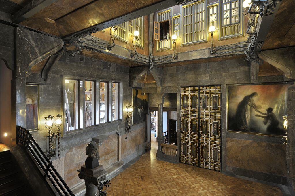 Palau Güell (Palacio Güell): Entrada