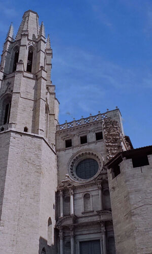 Girona Episcopal: Museu d’Art de Girona, Basílica de Sant Feliu y Catedral de Girona
